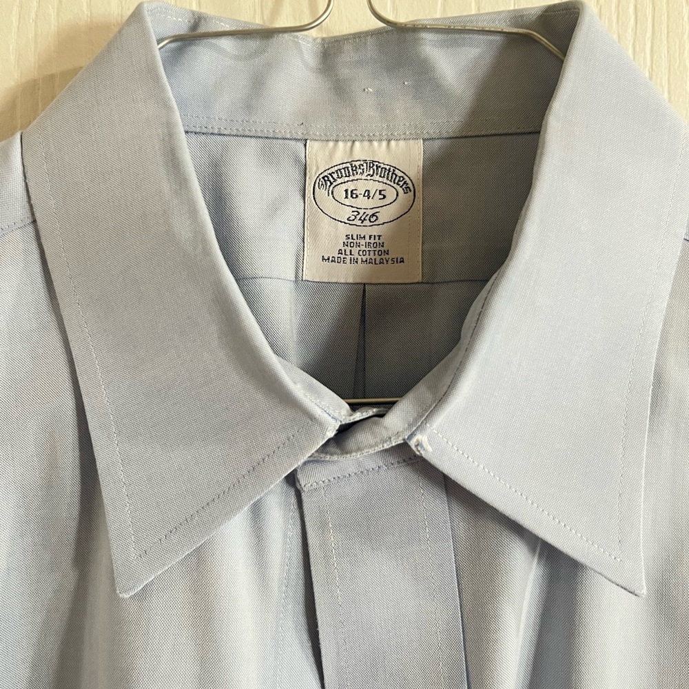 Brooks Brothers Non-Iron Oxford 346  L Excellent condition Recently dry cleaned